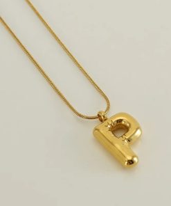 Collar con Inicial de Acero Inoxidable - Letra "P" Dorada